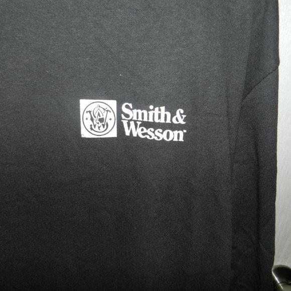 Smith & Wesson Logo Made in the USA American Flag Long Sleeve Tee shirt NWT!🆕 - Picture 3 of 13